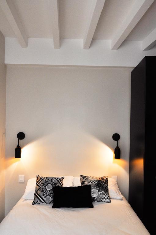 Duplex De Charme Au Coeur De Montmartre Appartement Parijs Kamer foto