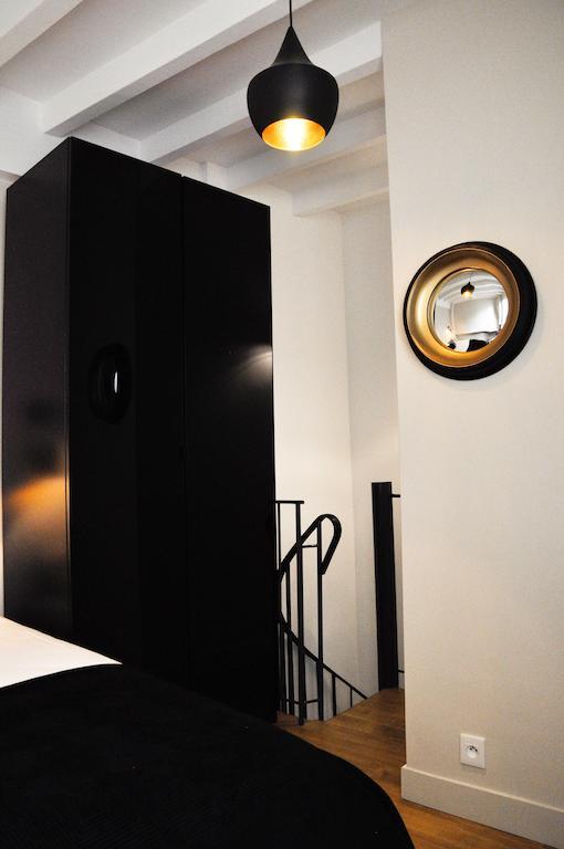 Duplex De Charme Au Coeur De Montmartre Appartement Parijs Kamer foto