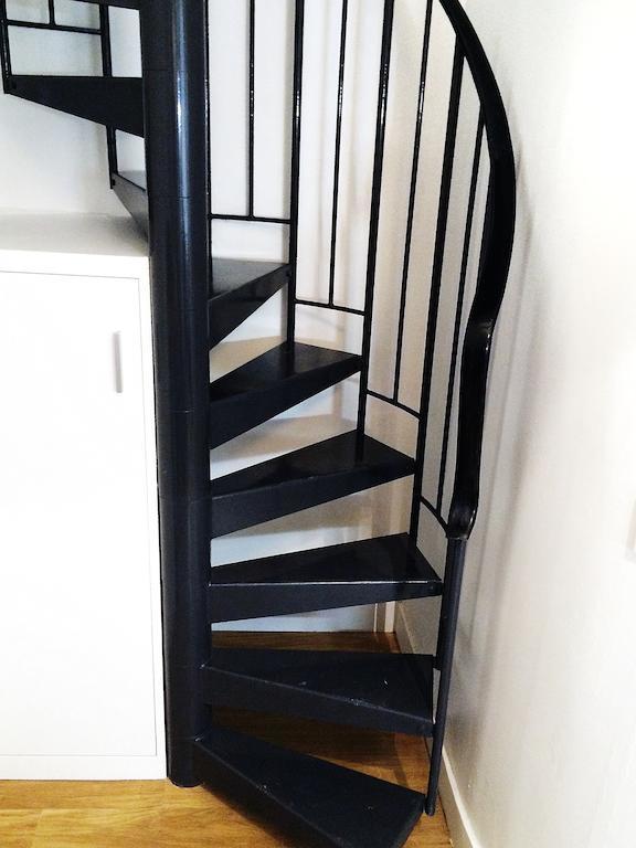 Duplex De Charme Au Coeur De Montmartre Appartement Parijs Kamer foto